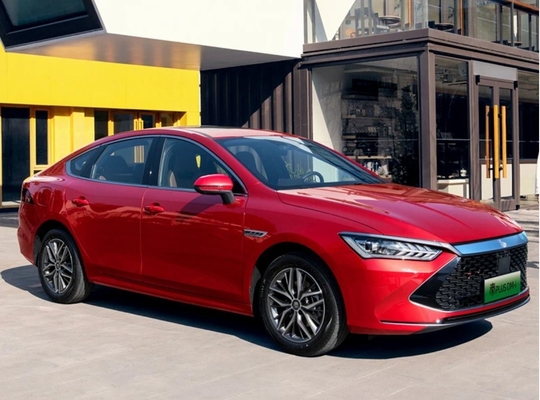 Reversing Camera Byd Qin Plus Dm-I Red EV Car Made in with 55/120km Range and Energy