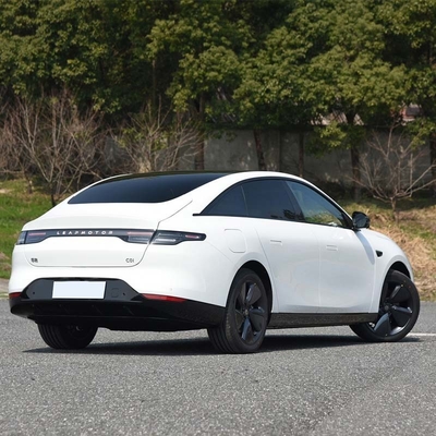 Manual Gearbox High Speed EV Black White Sedan for Adults Customized Request Customization