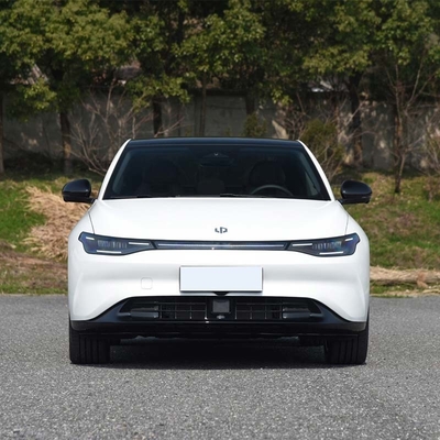Manual Gearbox High Speed EV Black White Sedan for Adults Customized Request Customization