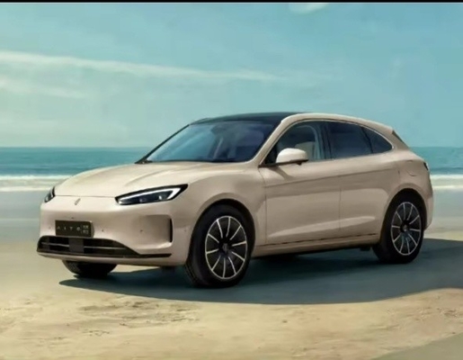 Customized Exterior Color Huanyu Auto Midsize SUV M5 Phev All Wheel Drive Smart Car