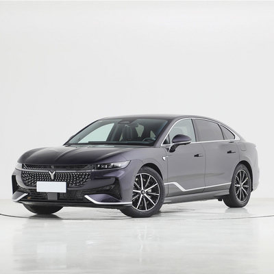 Closed Body Type 4WD Hybrid Electric Sedan Car with 5 Seats and Automatic Gearbox