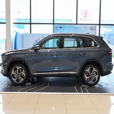 Closed Monjaro L Gasoline Petrol SUV Car 5 Seats 215km/H 2WD 2500-3000mm Wheel Base