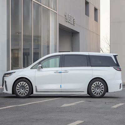 High Speed 2024 Voyah Dream Hybrid White Electric Auto Car MPV Vehicle for Needs